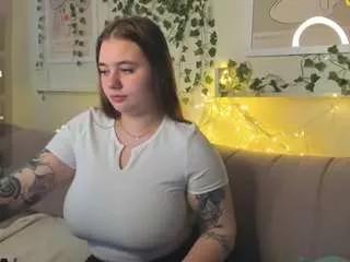 alli-aster from CamSoda