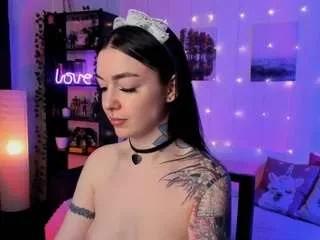 alliemagic from CamSoda