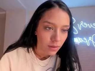 amaliacrus from CamSoda