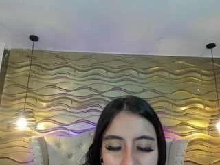 Discover our girls online shows and discover the company of countless livestreamers, with stunning shapes, sex toys and more.