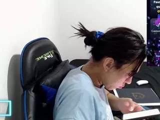 arianablue96 from CamSoda