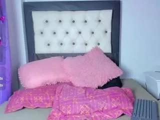 arianna-michaelson from CamSoda is Freechat
