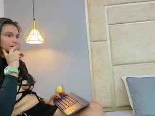 ashleytaylor1 from CamSoda is Freechat