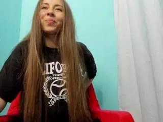 Discover our girls online shows and discover the company of countless livestreamers, with stunning shapes, sex toys and more.