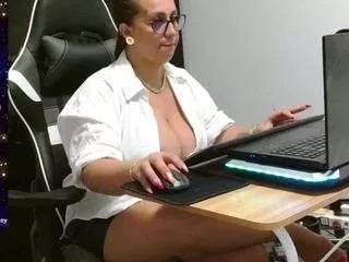 avahardcorexoxo from CamSoda