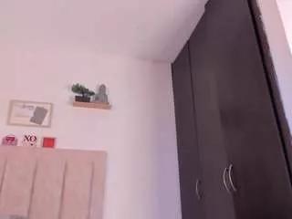 avalineblanc from CamSoda