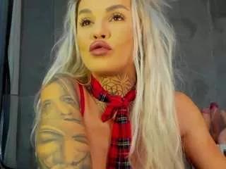 azaleeaxx from CamSoda
