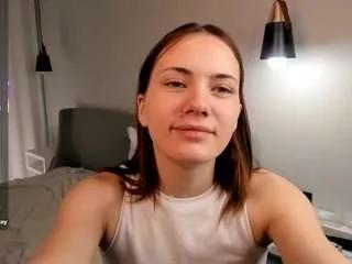 azaleemoeller from CamSoda