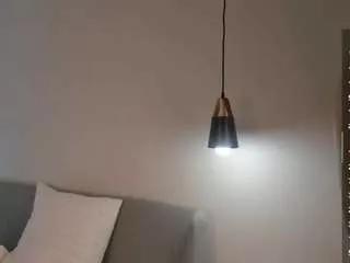 azaleemoeller from CamSoda