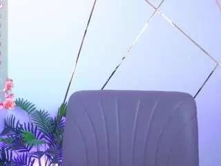 b3llaspring from CamSoda