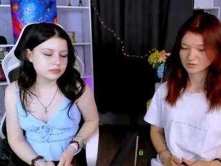Discover our girls online shows and discover the company of countless livestreamers, with stunning shapes, sex toys and more.