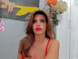 Discover our girls online shows and discover the company of countless livestreamers, with stunning shapes, sex toys and more.
