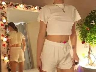 bellamurrr from CamSoda