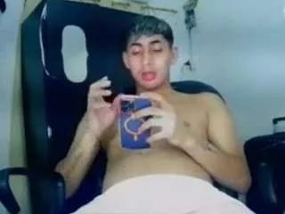 boylatinosexxxx from CamSoda is Freechat