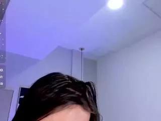 brunettee-1 from CamSoda is Freechat