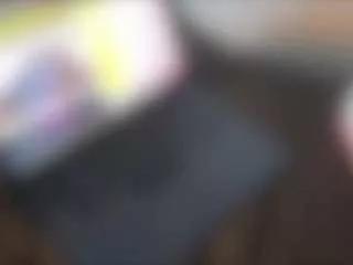 callmelovelie from CamSoda