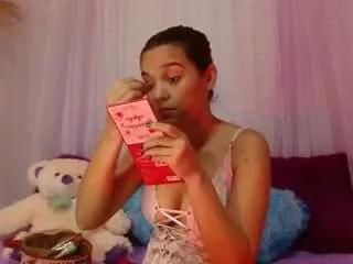 carolinagarcia1 from CamSoda is Freechat