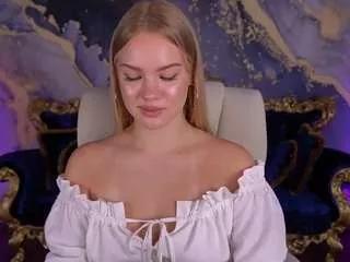 celestenoirr from CamSoda