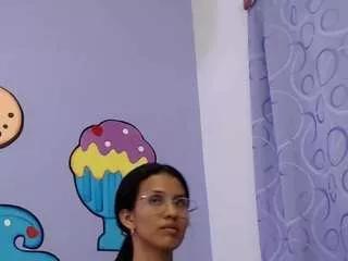 celesteskinny18 from CamSoda is Freechat