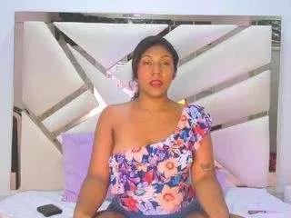 chloe-brownie from CamSoda is Freechat