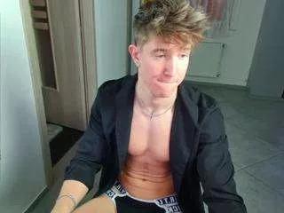 christianlevinee from CamSoda is Freechat
