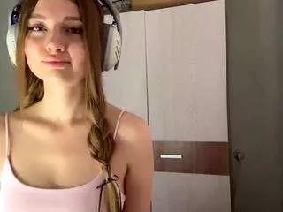Photos of christiepoulos from CamSoda is Freechat
