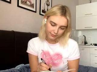Clairewilliams webcams show profile image 
