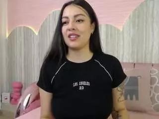 Photos of cloe-thing-t from CamSoda is Freechat