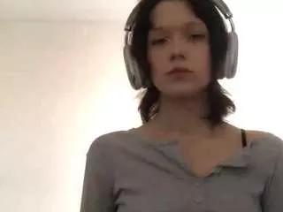 Coraleecisneros webcams show profile image 