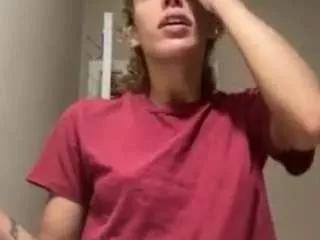 Photos of creamyricanfountain from CamSoda is Freechat