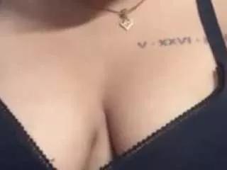 cuteaisacpl from CamSoda is Freechat