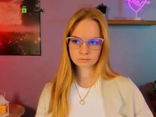 dakota-night from CamSoda is Freechat