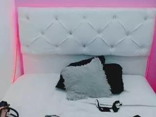 dayana-naughty from CamSoda is Freechat