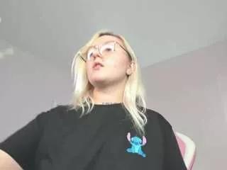 debbie-taylor from CamSoda is Freechat