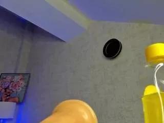 devine-alice from CamSoda is Freechat