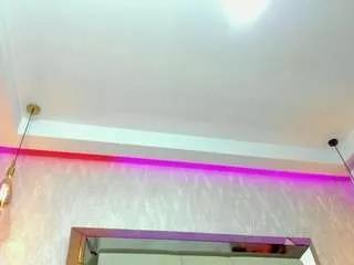 dixiee from CamSoda