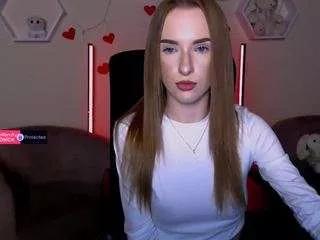 Discover our girls online shows and discover the company of countless livestreamers, with stunning shapes, sex toys and more.