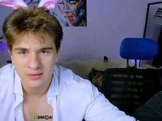 drayk-storm from CamSoda is Freechat