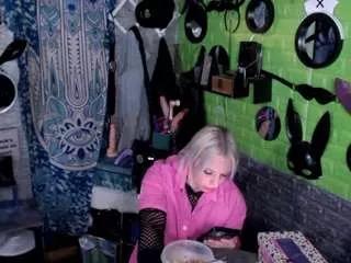 drenched-desires from CamSoda is Freechat