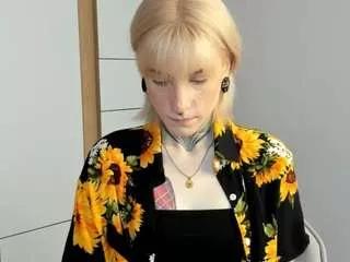 edwinadarlington on CamSoda