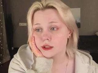 elielee from CamSoda