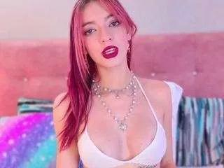 Discover our girls online shows and discover the company of countless livestreamers, with stunning shapes, sex toys and more.