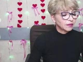 ellabonito from CamSoda