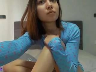 ellycutte from CamSoda