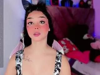 Discover our girls online shows and discover the company of countless livestreamers, with stunning shapes, sex toys and more.