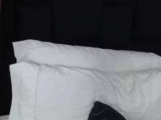 emacollins from CamSoda is Freechat