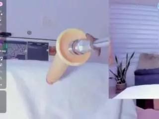 Photos of emily-philip from CamSoda is Freechat