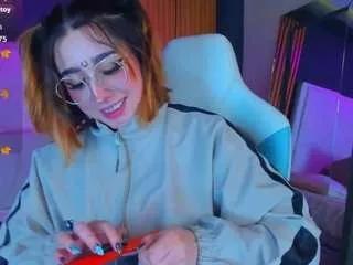 emily-white9 from CamSoda is Freechat