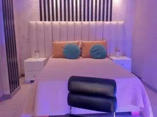 emilyjohnsonx1 from CamSoda is Freechat