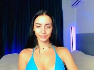 Discover our girls online shows and discover the company of countless livestreamers, with stunning shapes, sex toys and more.